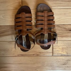 Steve Madden Brown leather Gladiator Sandals. Size 6